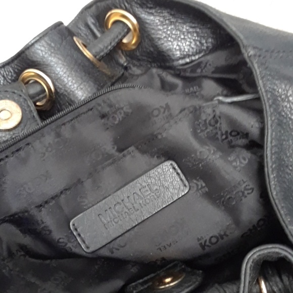 MICHAEL KORS..BLACK LEATHER HOBO - Picture 6 of 8